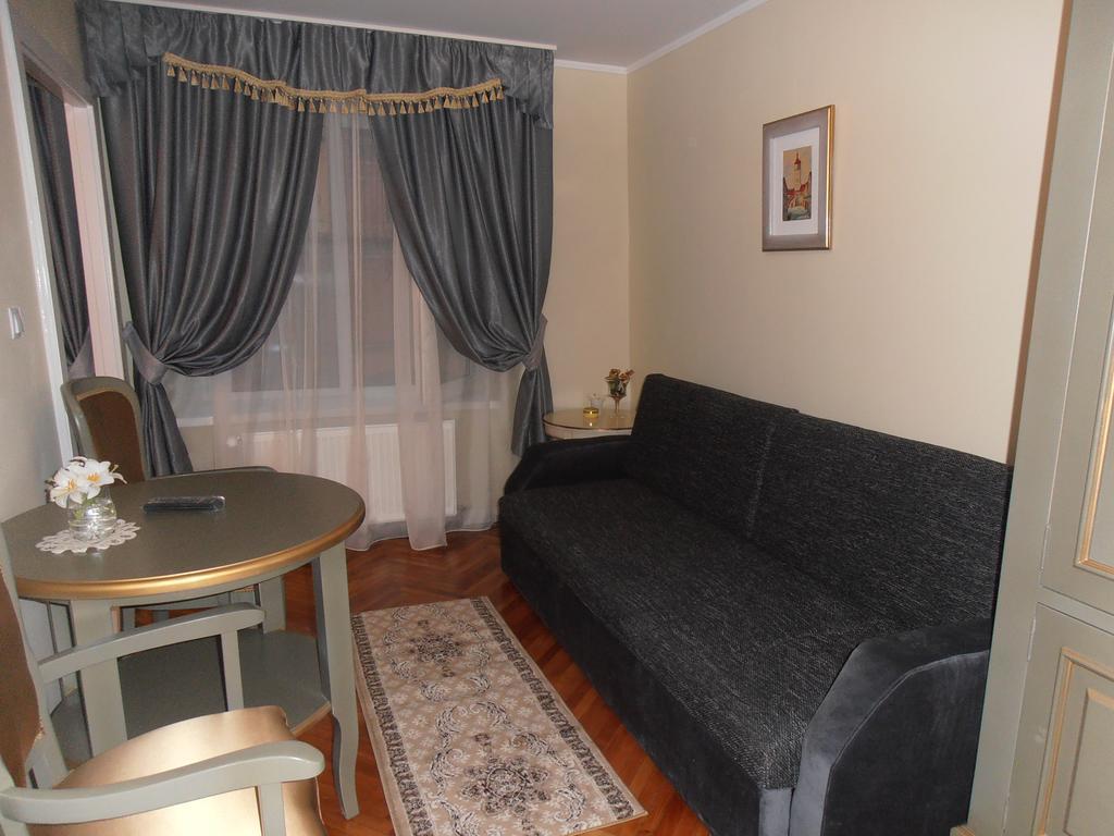 Zum Weissen Lamm Residence Sibiu Chambre photo